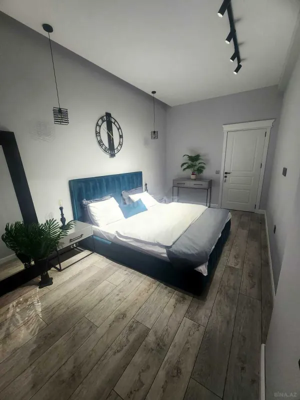 Kirayə verilir 2 otaqlı mənzil 85 m²