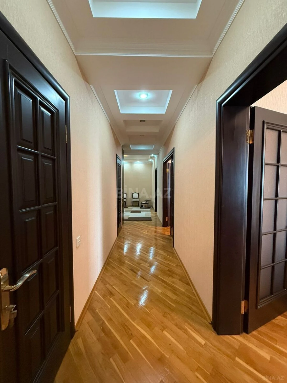 Satılır 3 otaqlı mənzil 125 m²