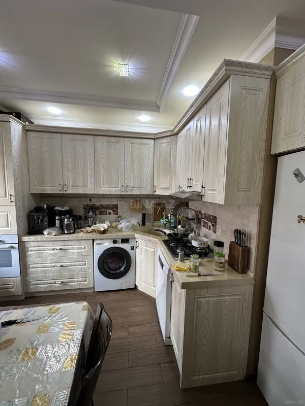 Satılır 3 otaqlı mənzil 110 m²