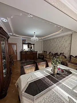 Satılır 3 otaqlı mənzil 110 m²