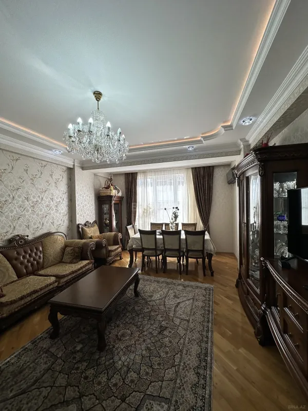 Satılır 3 otaqlı mənzil 110 m²