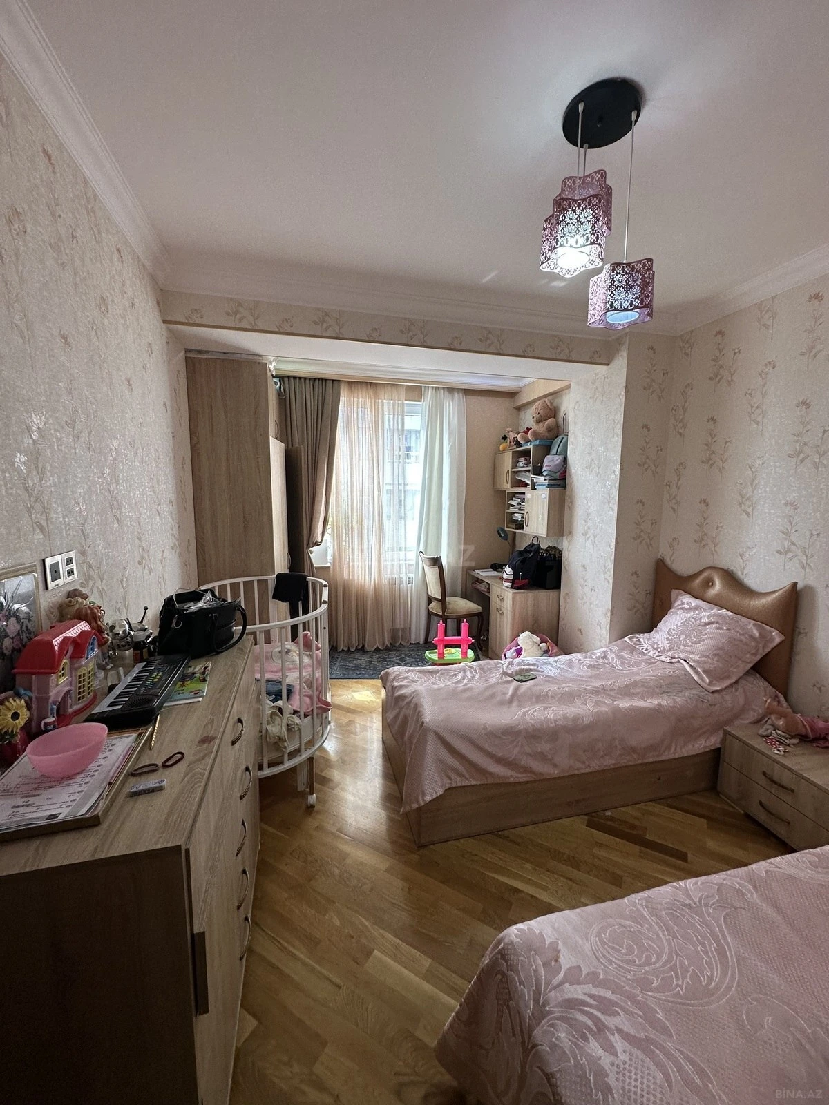 Satılır 3 otaqlı mənzil 110 m²