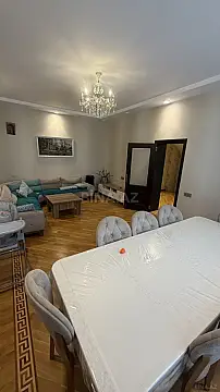 Satılır 6 otaqlı həyət evi 250 m²