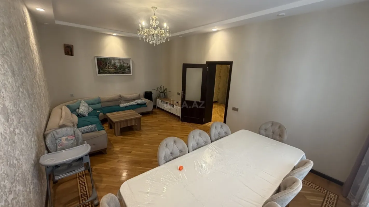 Satılır 6 otaqlı həyət evi 250 m²