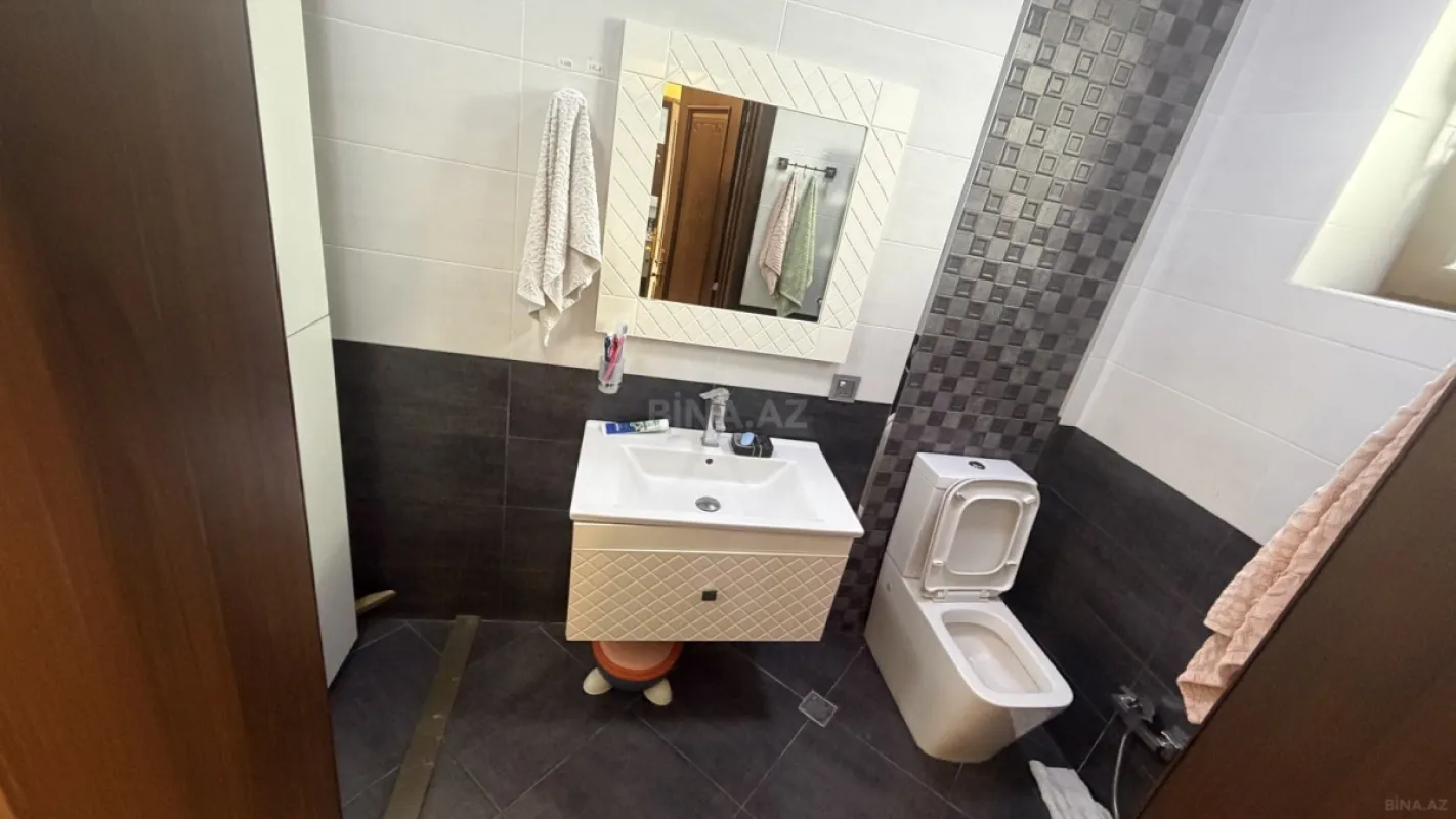 Satılır 6 otaqlı həyət evi 250 m²
