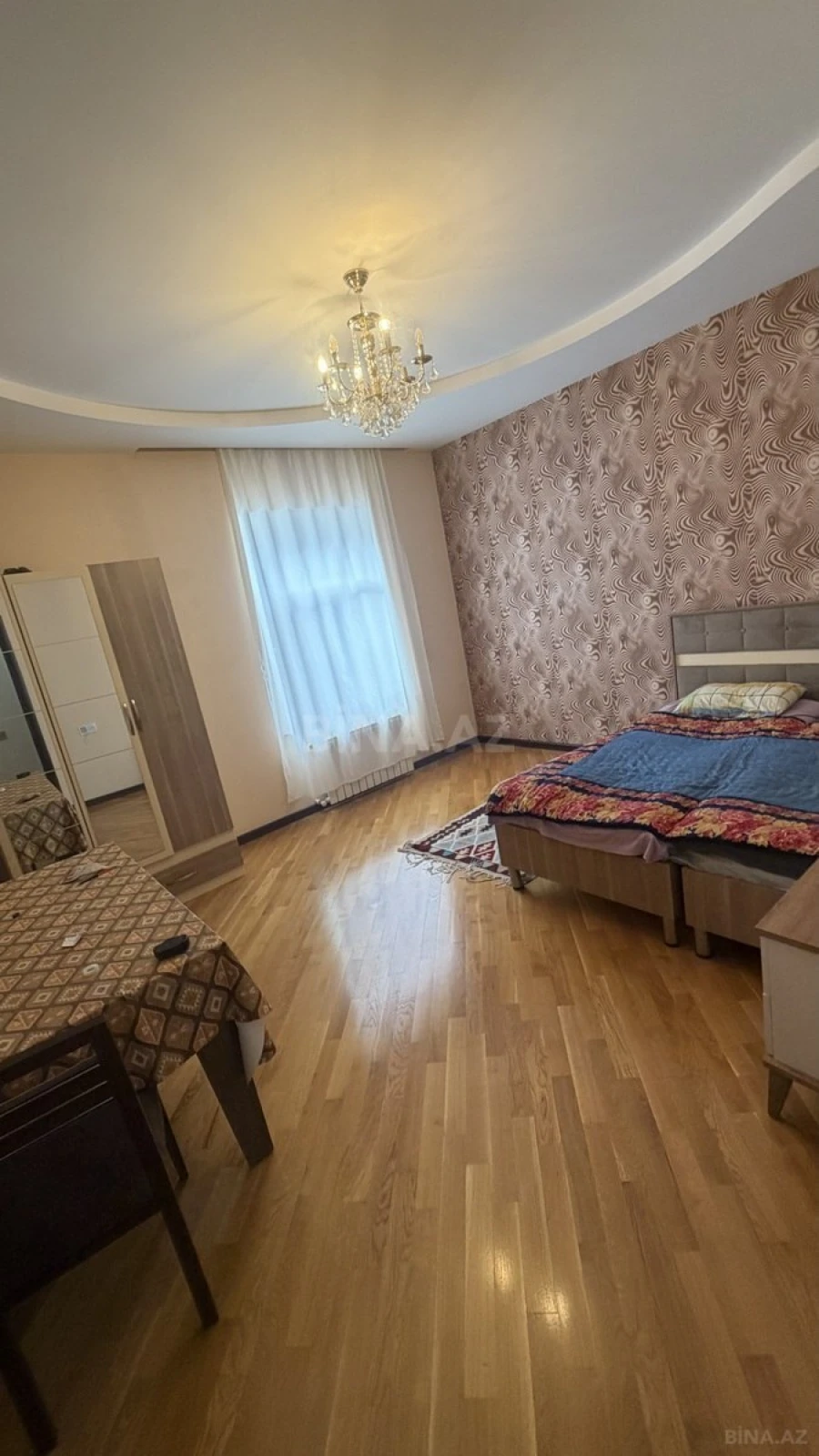 Satılır 6 otaqlı həyət evi 250 m²
