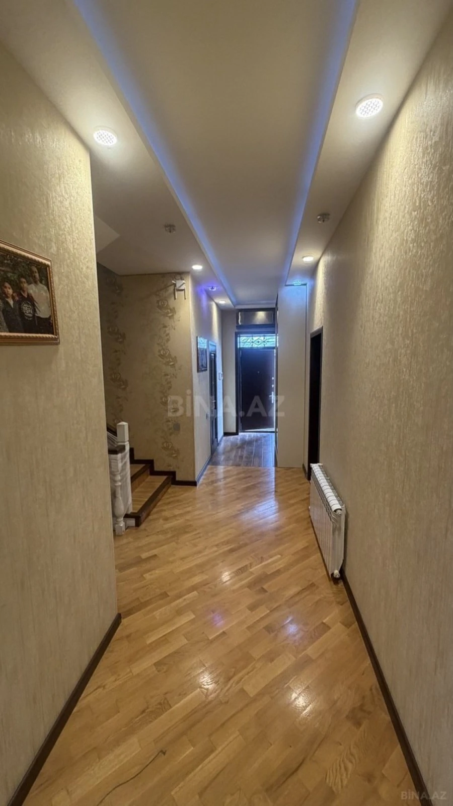 Satılır 6 otaqlı həyət evi 250 m²