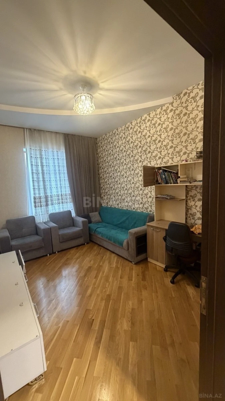 Satılır 6 otaqlı həyət evi 250 m²