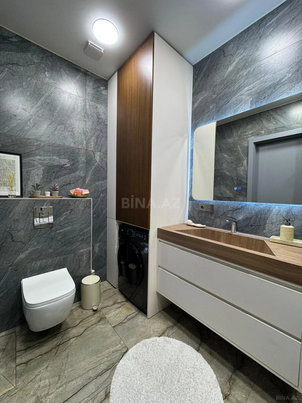 Satılır 3 otaqlı mənzil 130 m²