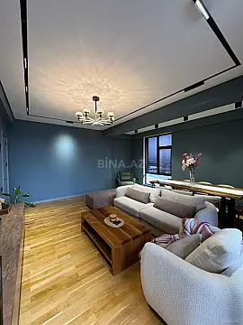 Satılır 3 otaqlı mənzil 130 m²