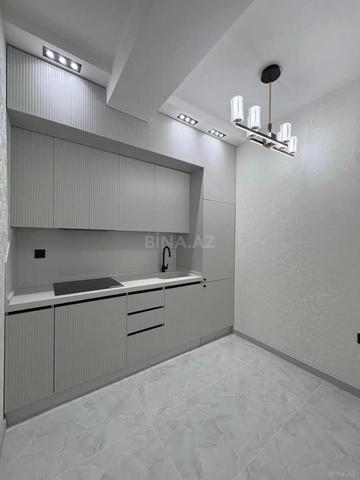 Satılır 2 otaqlı mənzil 51 m²