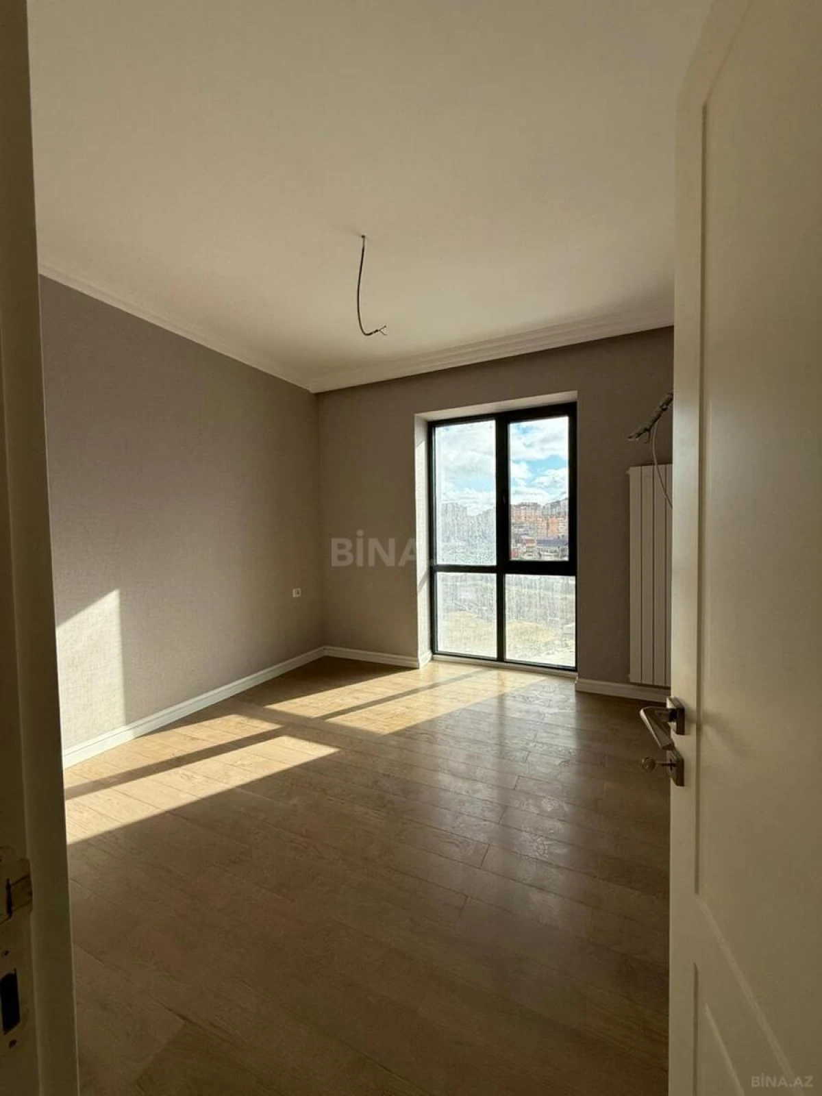 Satılır 2 otaqlı mənzil 58.8 m²