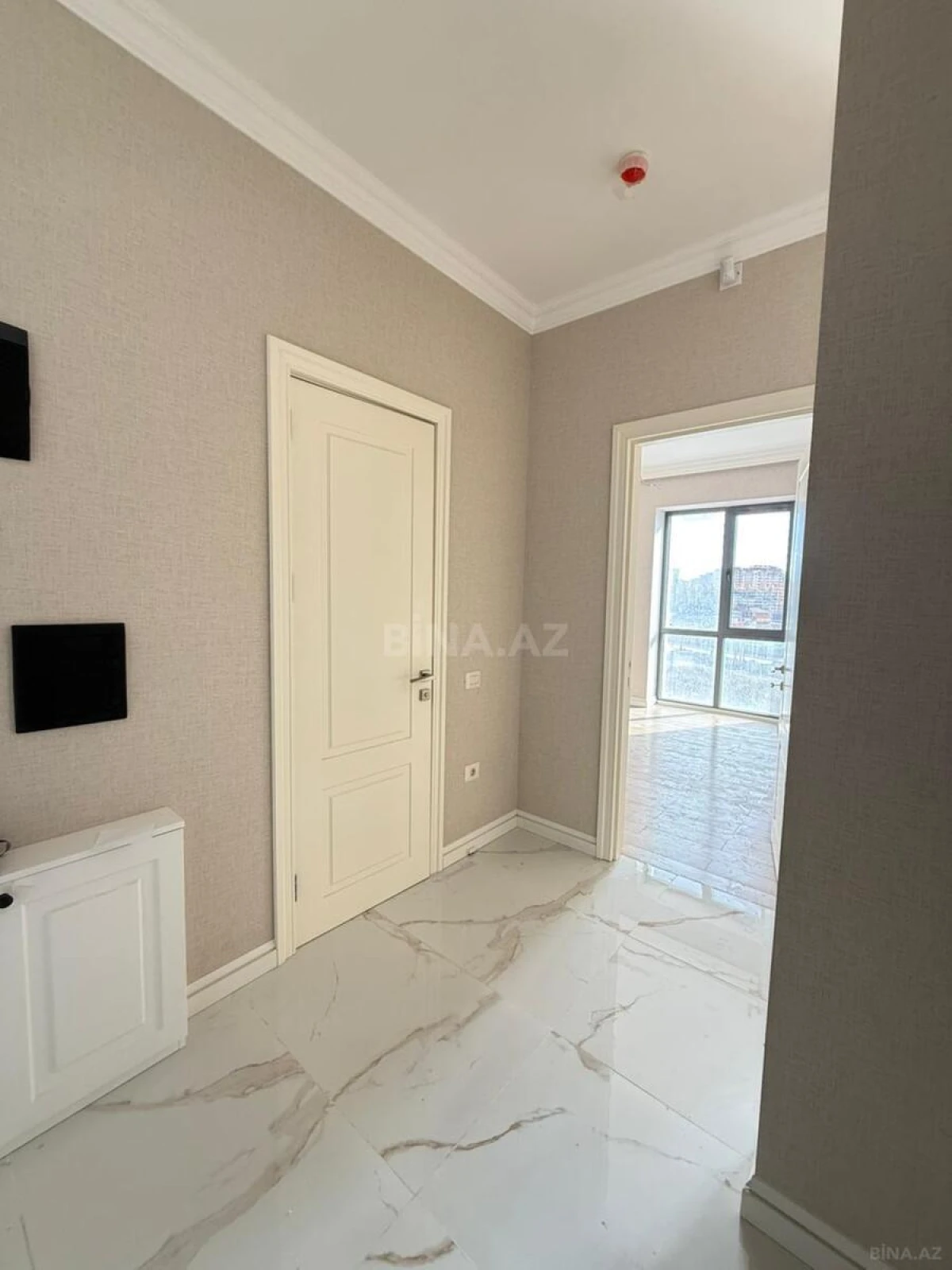 Satılır 2 otaqlı mənzil 58.8 m²