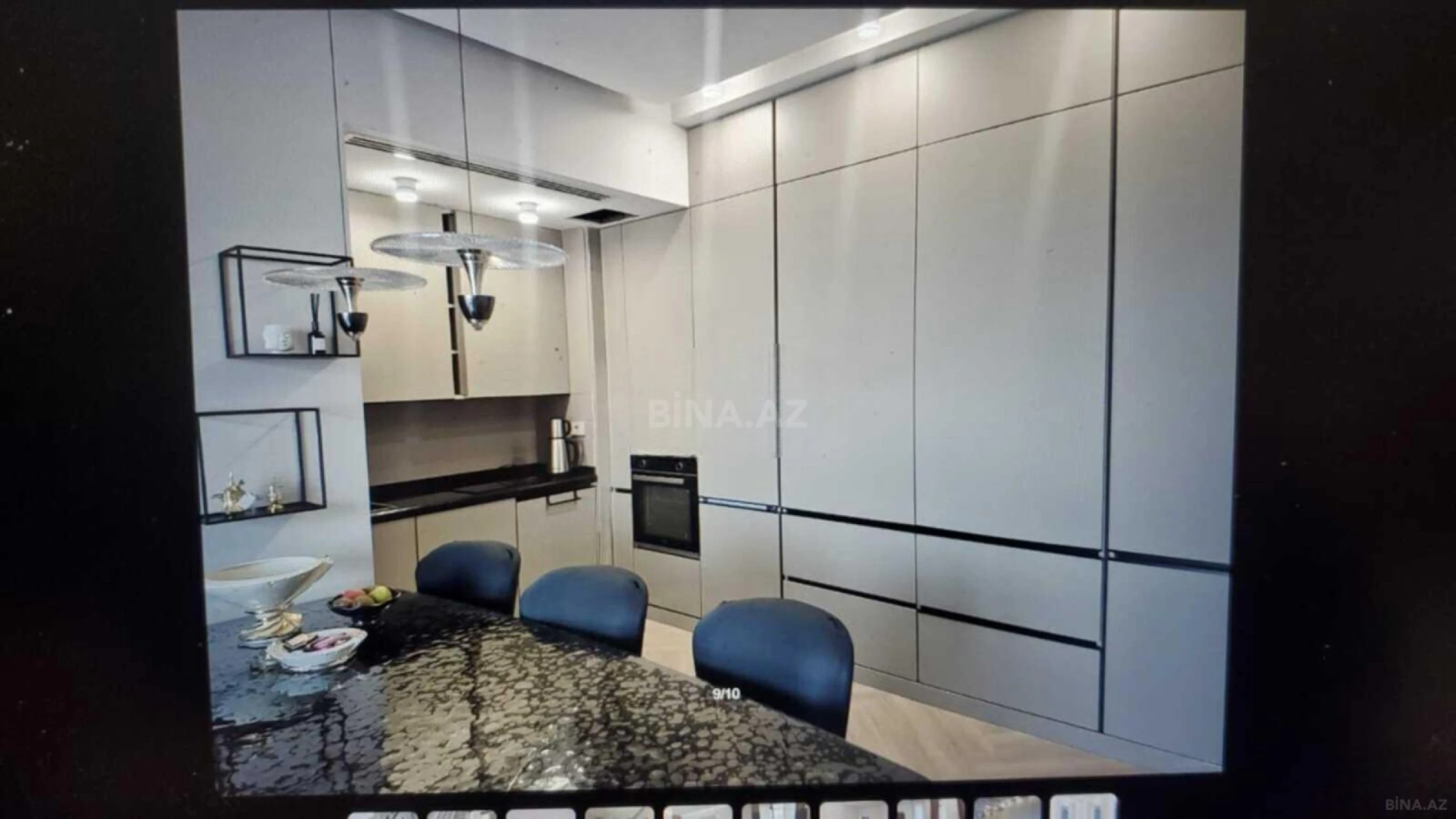 Kirayə verilir 2 otaqlı mənzil 115 m²