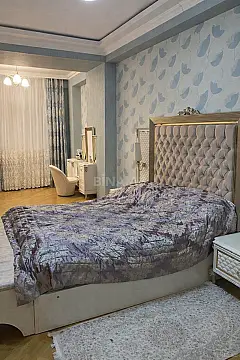 Satılır 2 otaqlı mənzil 117 m²