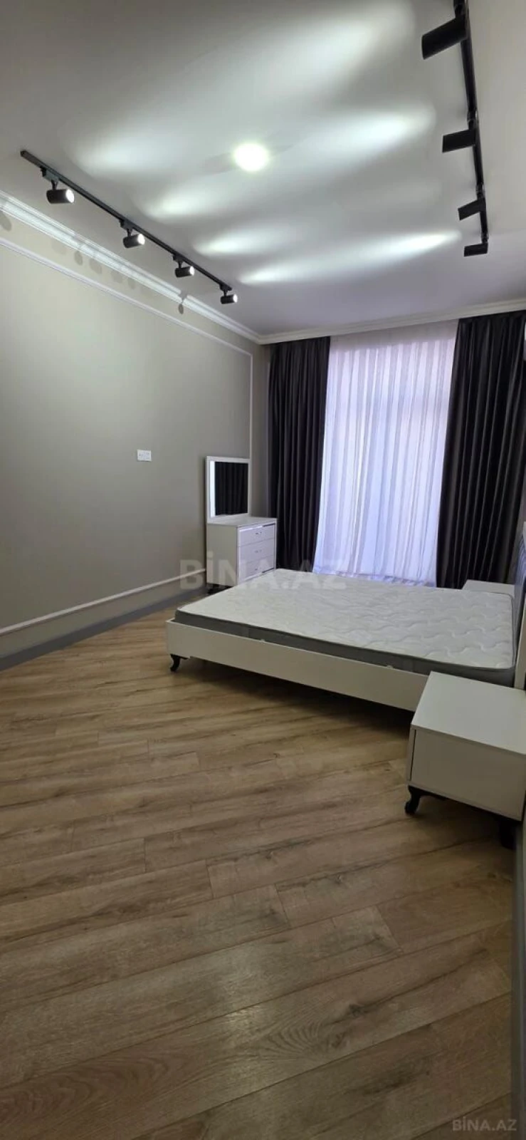 Kirayə verilir 2 otaqlı mənzil 100 m²