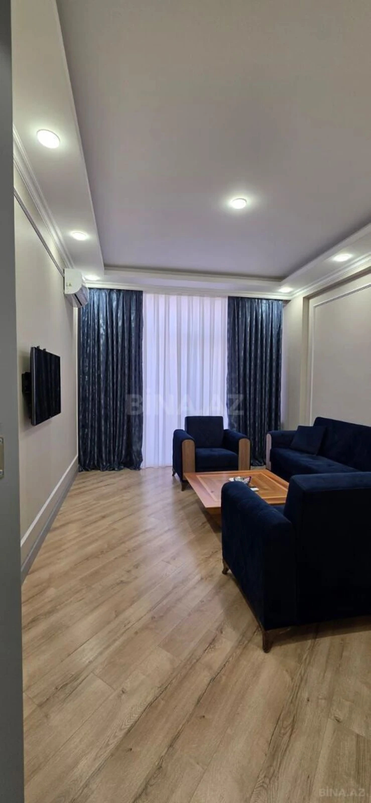 Kirayə verilir 2 otaqlı mənzil 100 m²