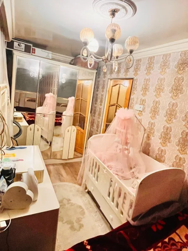 Satılır 2 otaqlı mənzil 55 m²