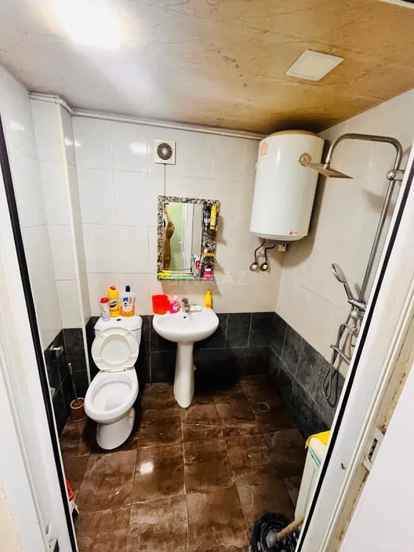 Satılır 2 otaqlı mənzil 55 m²