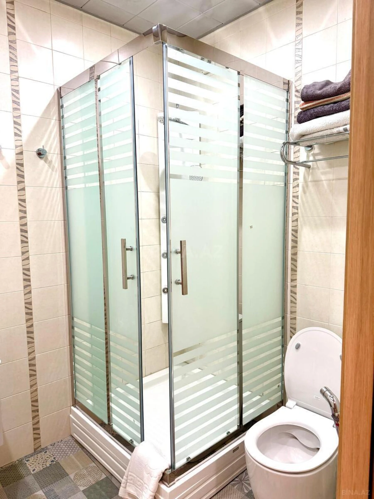 Satılır 3 otaqlı mənzil 140 m²