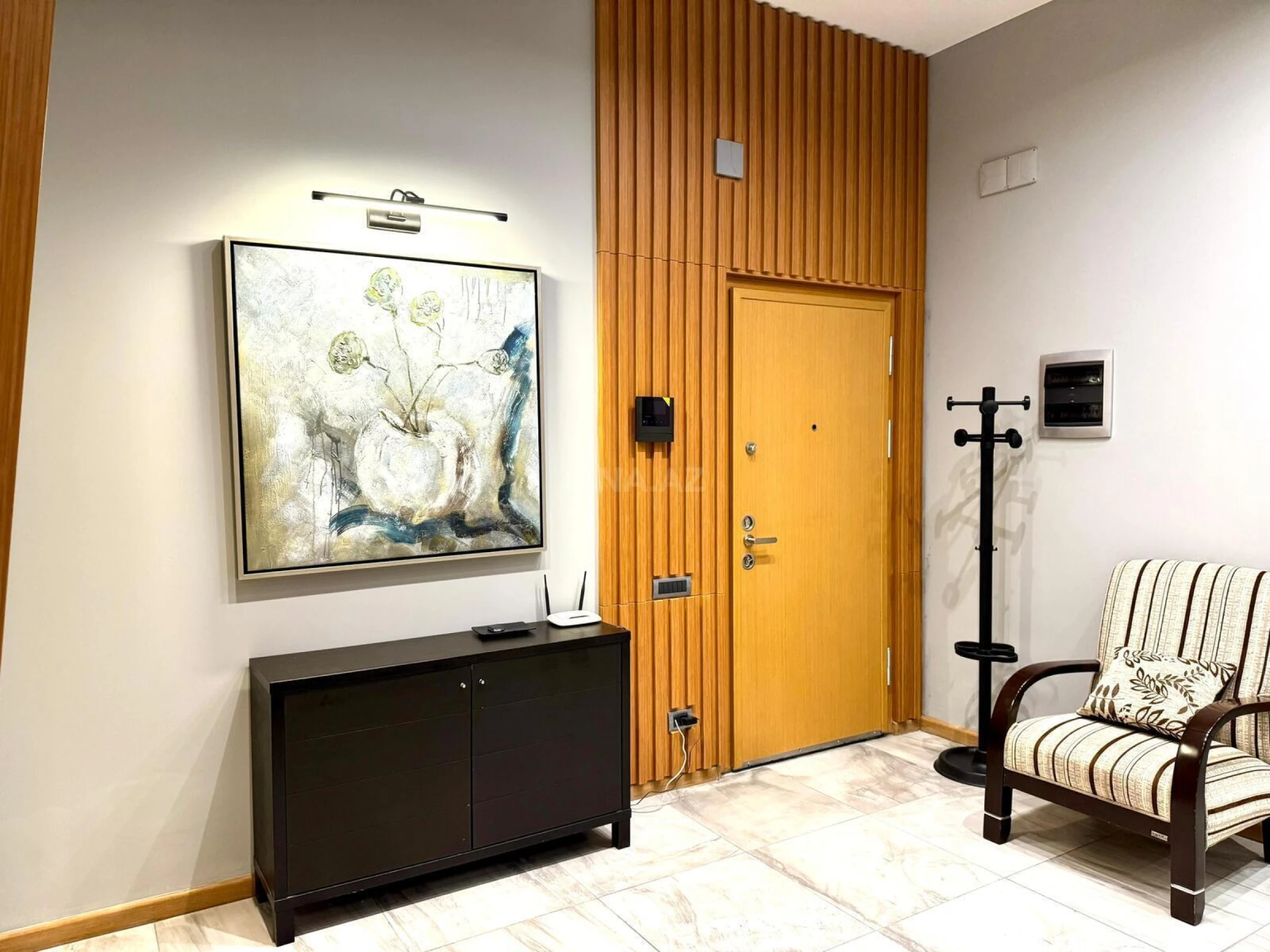 Satılır 3 otaqlı mənzil 140 m²