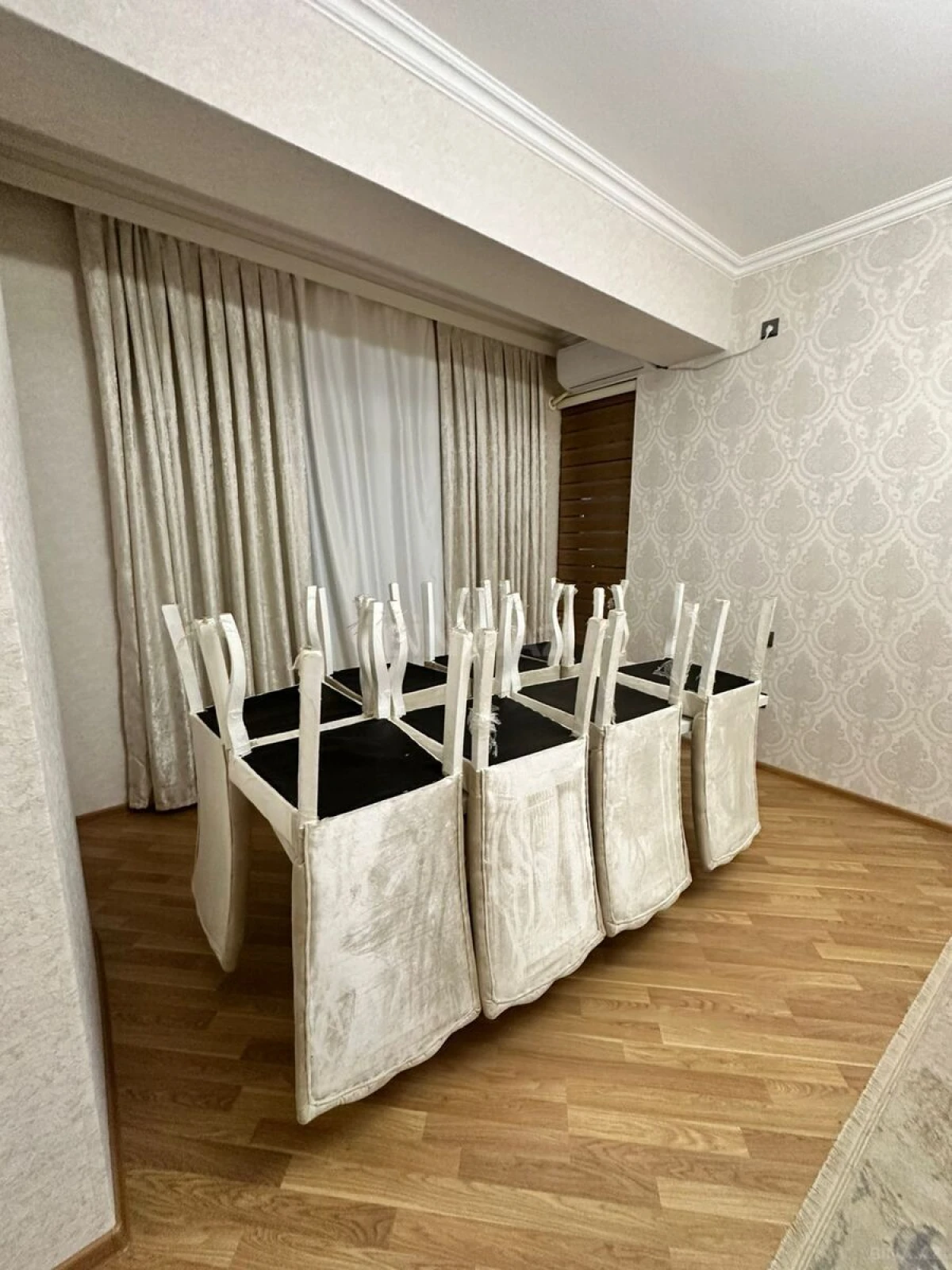 Kirayə verilir 3 otaqlı mənzil 135 m²