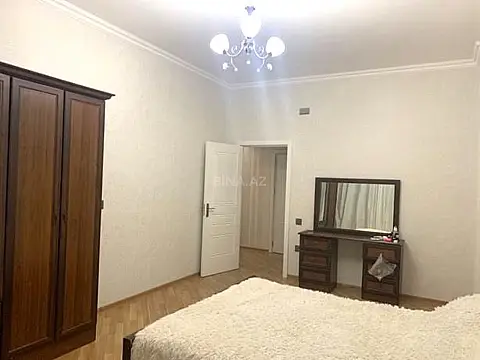 Kirayə verilir 3 otaqlı mənzil 135 m²