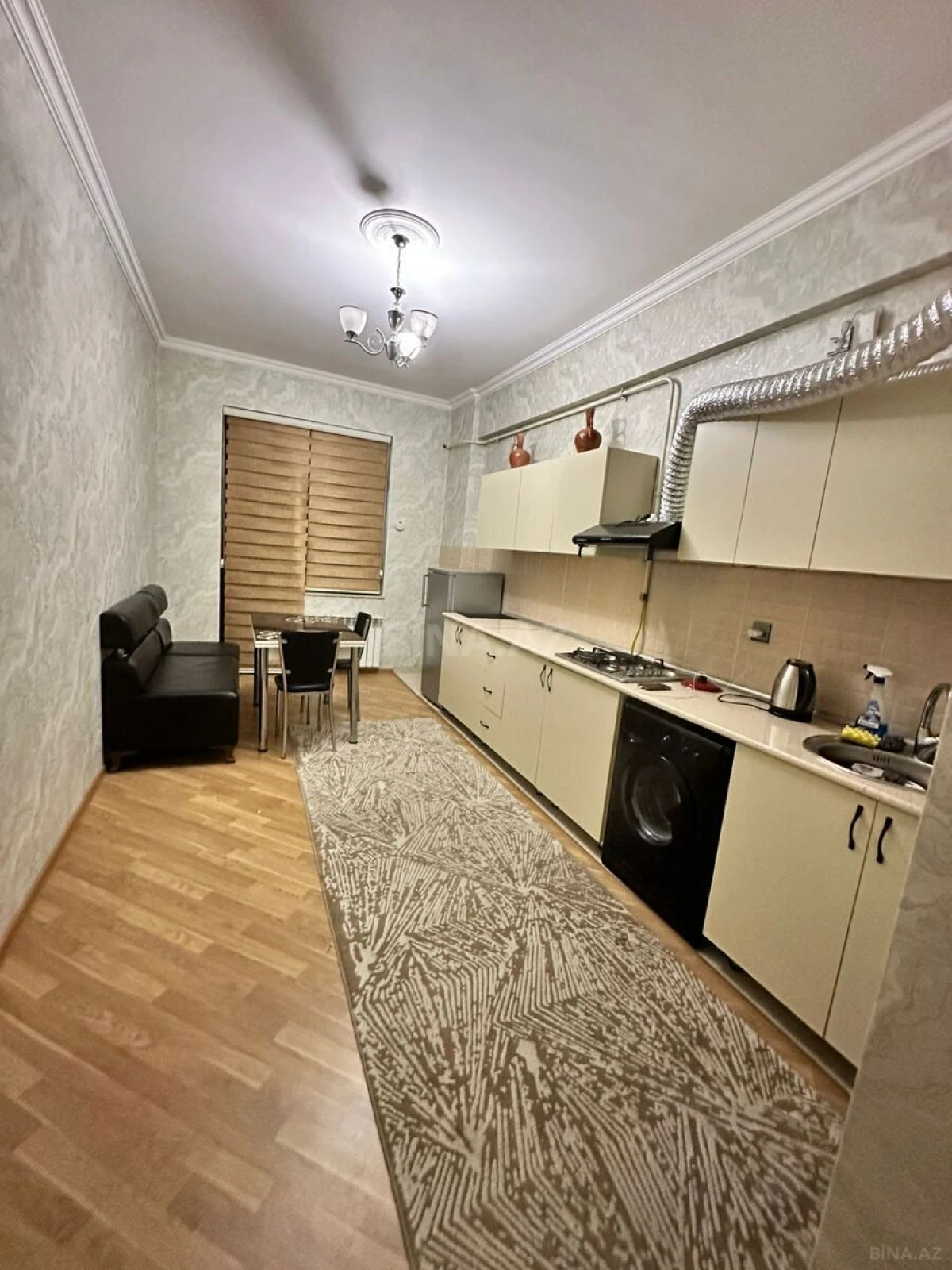Kirayə verilir 3 otaqlı mənzil 135 m²