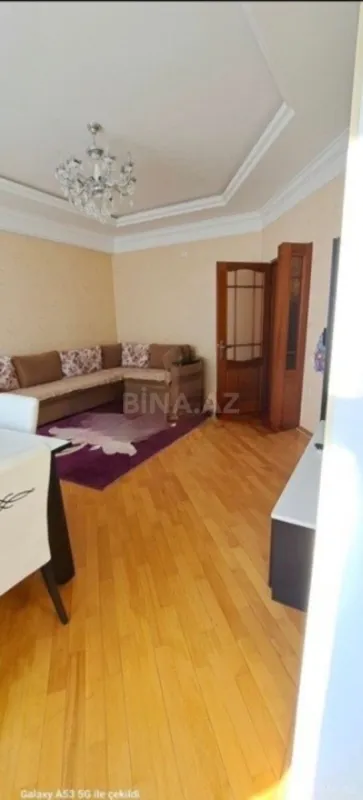 Kirayə verilir 2 otaqlı mənzil 75 m²