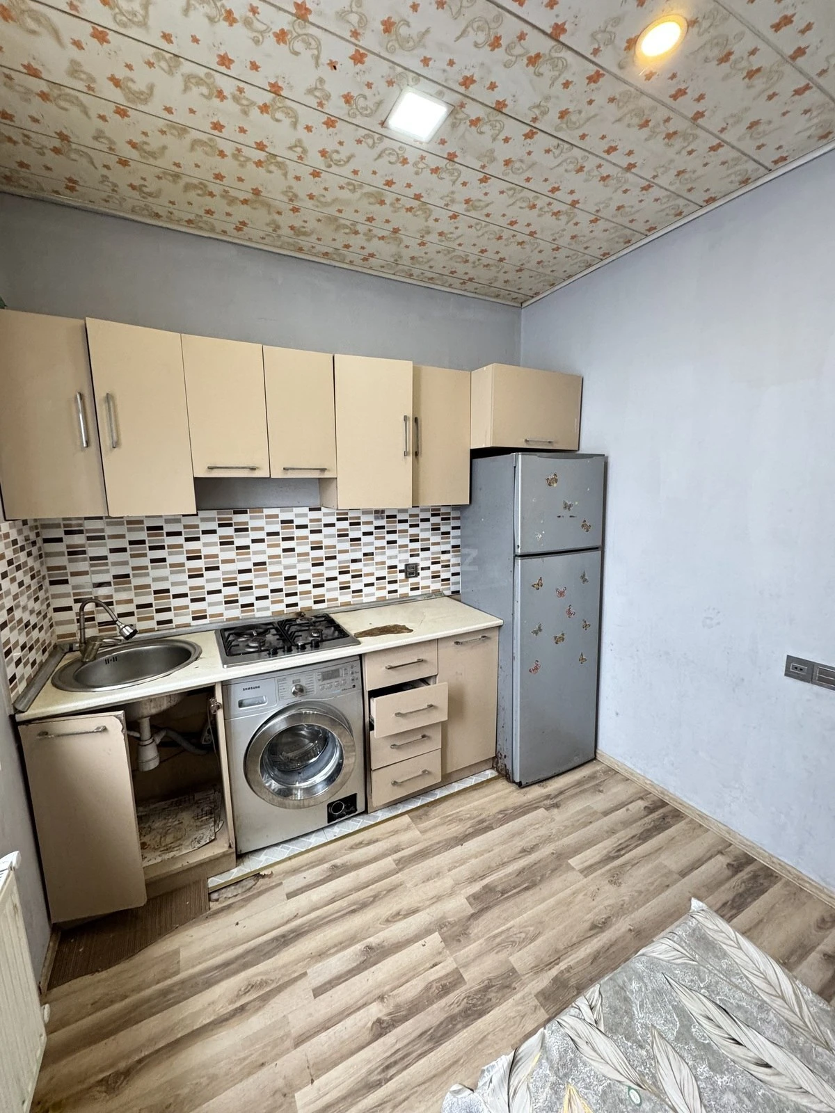Kirayə verilir 2 otaqlı həyət evi 50 m²