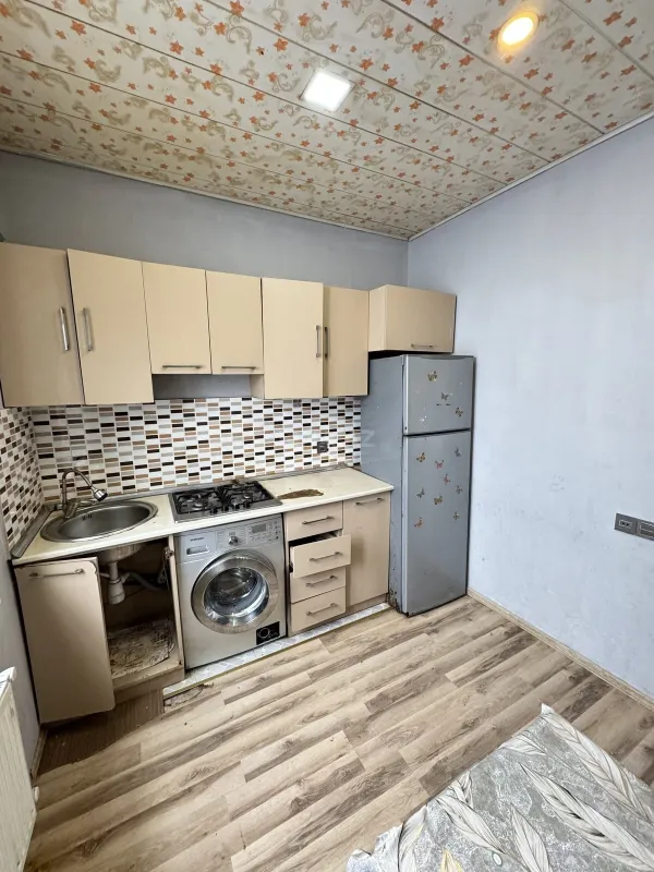 Kirayə verilir 2 otaqlı həyət evi 50 m²