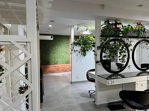 Kirayə verilir 15 otaqlı ofis 500 m²