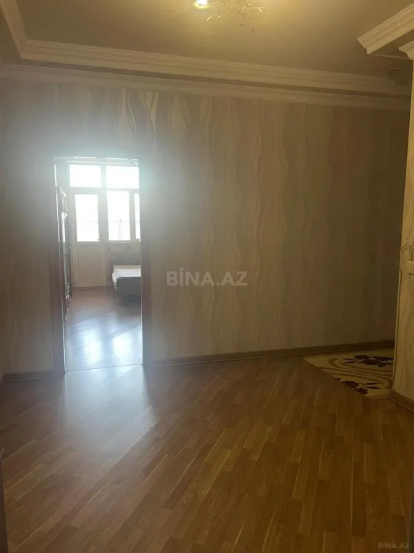 Satılır 3 otaqlı mənzil 115 m²