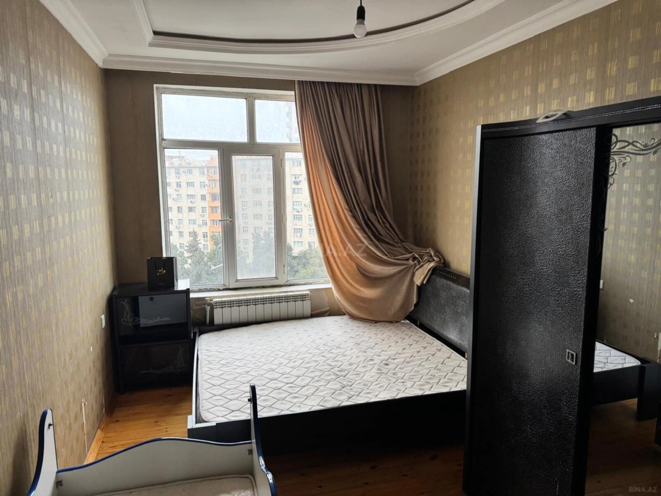Kirayə verilir 2 otaqlı mənzil 90 m²