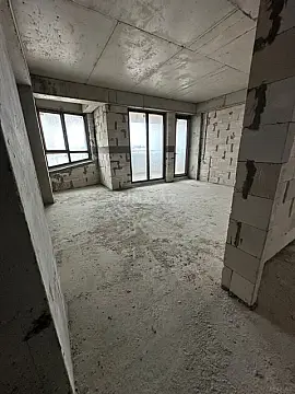 Satılır 3 otaqlı mənzil 165 m²