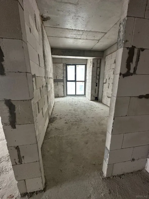 Satılır 3 otaqlı mənzil 165 m²