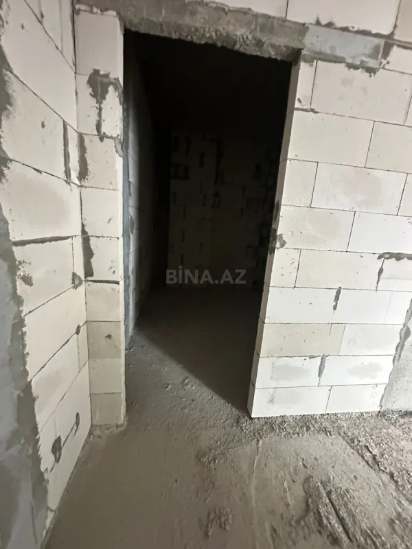 Satılır 3 otaqlı mənzil 165 m²