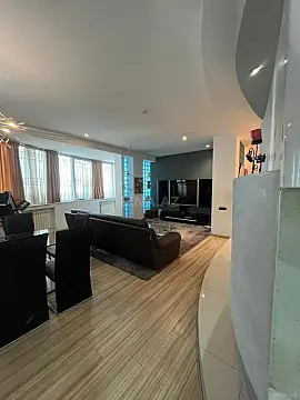 Satılır 3 otaqlı mənzil 143 m²