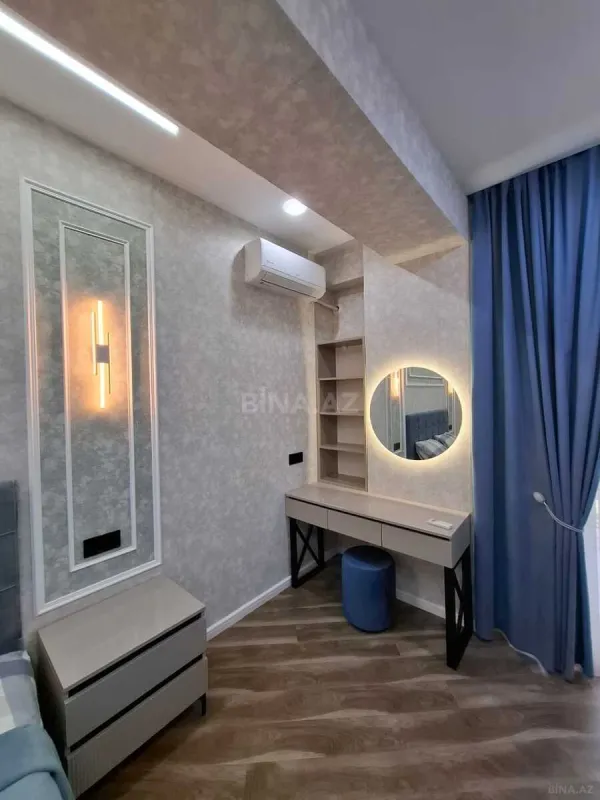 Kirayə verilir 2 otaqlı mənzil 95 m²