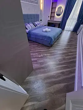 Kirayə verilir 2 otaqlı mənzil 95 m²