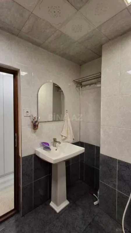 Satılır 2 otaqlı mənzil 80 m²
