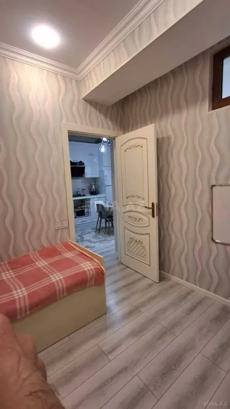 Satılır 2 otaqlı mənzil 80 m²