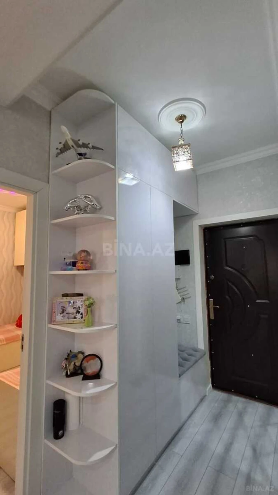 Satılır 2 otaqlı mənzil 80 m²