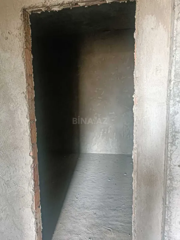 Satılır 3 otaqlı mənzil 202 m²