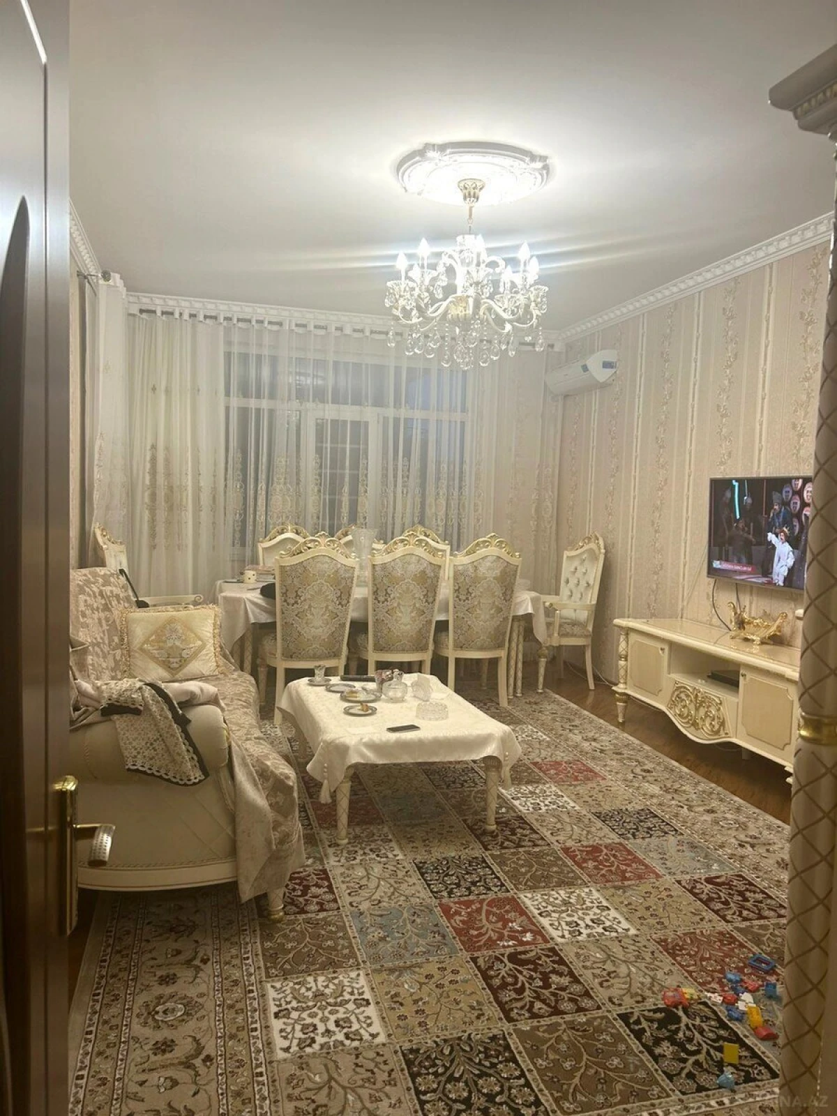 Satılır 2 otaqlı mənzil 100 m²