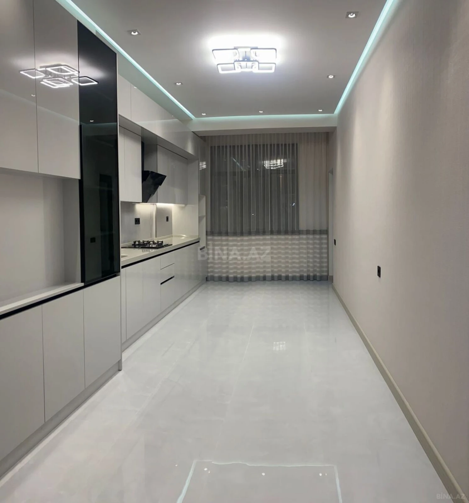 Satılır 3 otaqlı mənzil 148 m²
