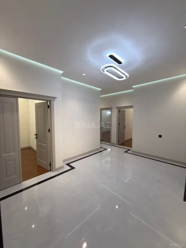 Satılır 3 otaqlı mənzil 148 m²