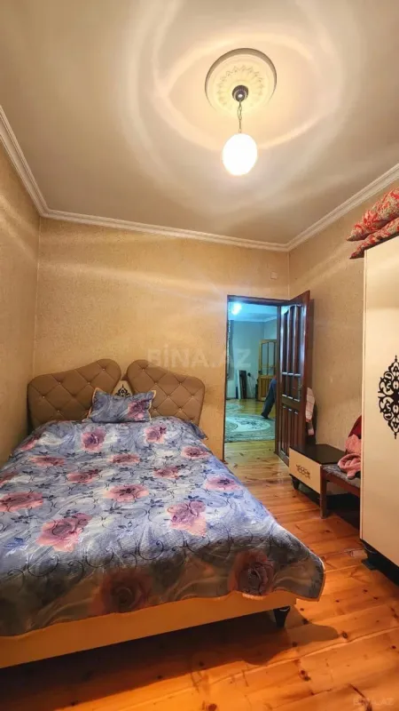 Satılır 4 otaqlı həyət evi 120 m²