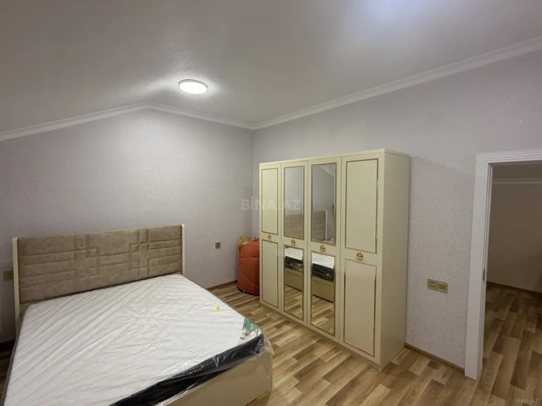 Satılır 5 otaqlı həyət evi 145 m²