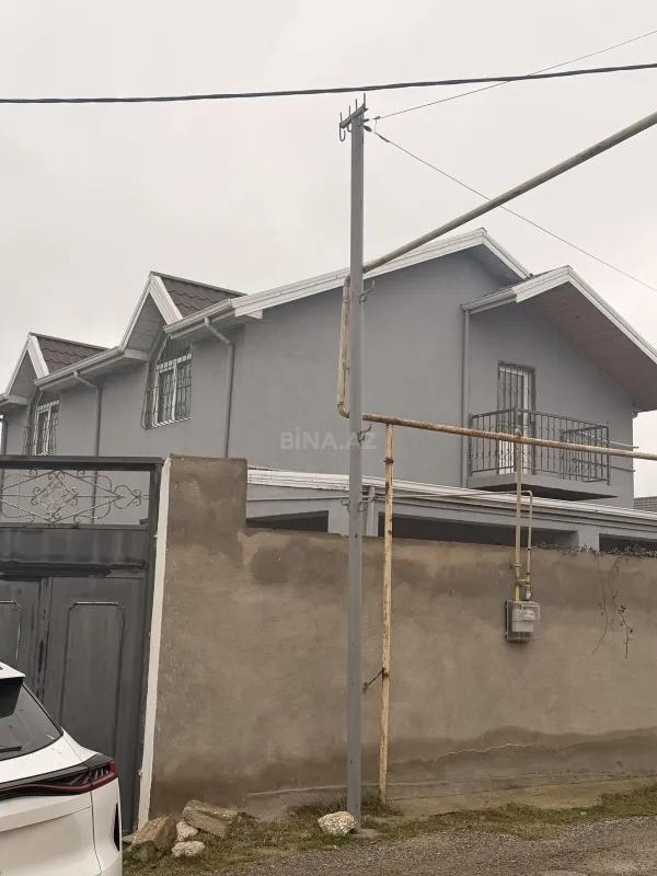 Satılır 5 otaqlı həyət evi 145 m²